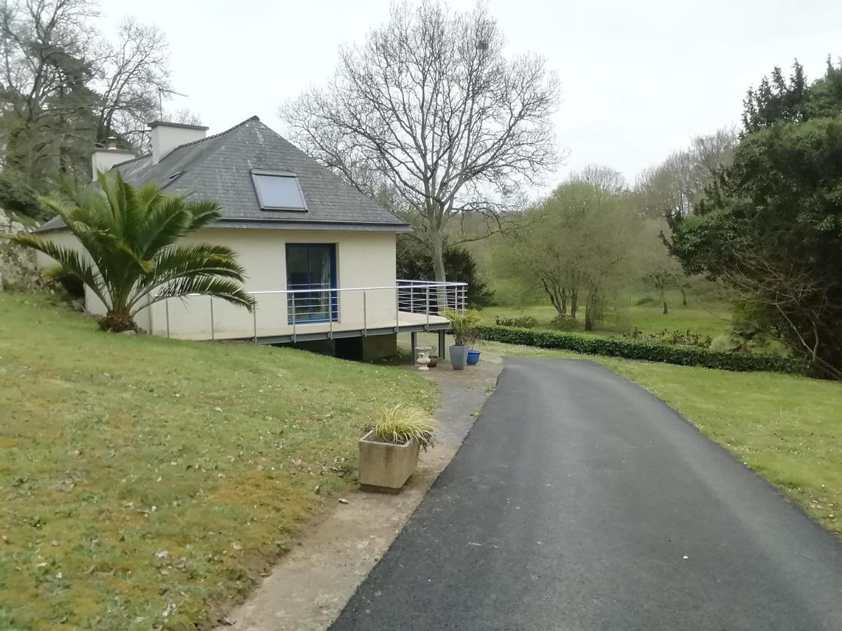 La maison au bord de l'eau Plouigneau Extérieur photo